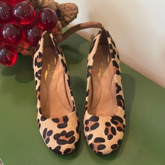 AEROSOLES NWOT Brown and Black Leopard Heels - Picture 1 of 8